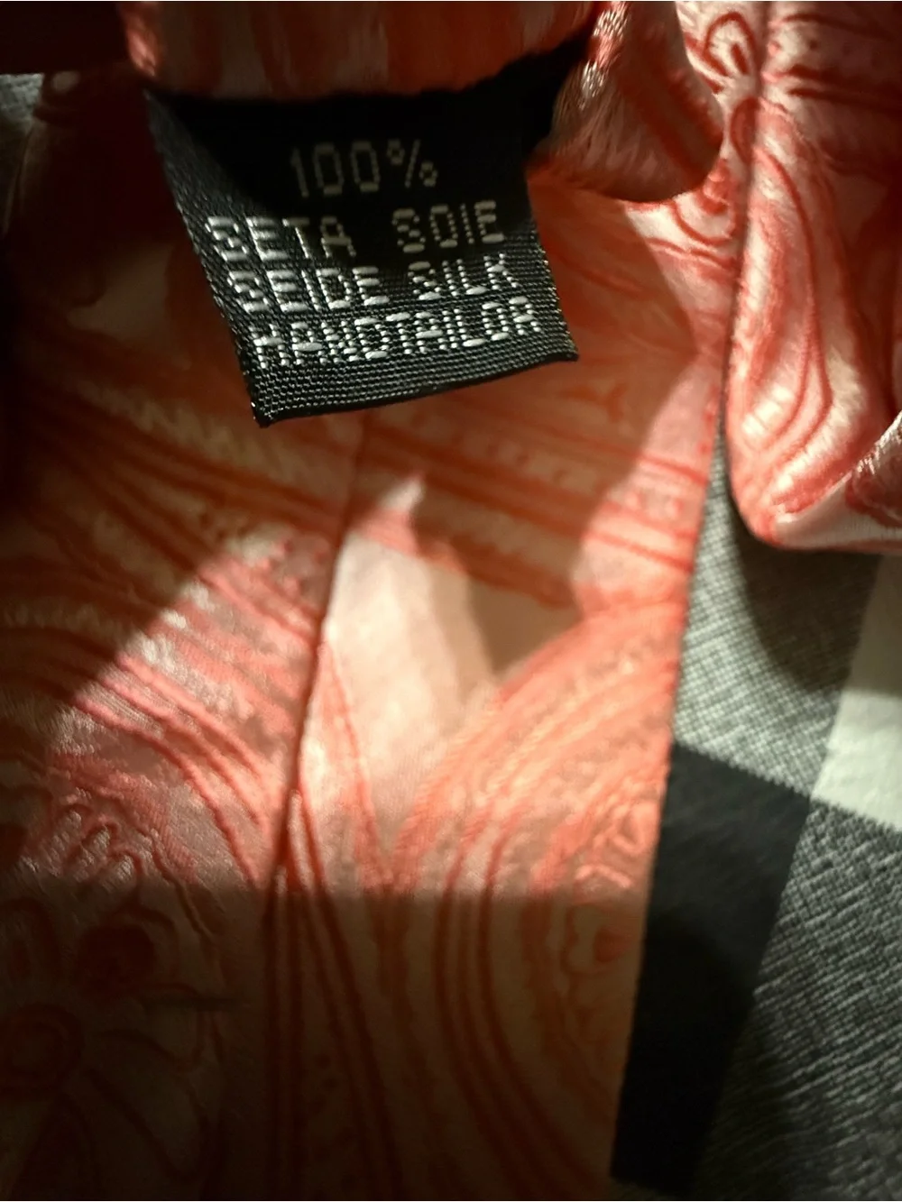 Men's Coral Paisley Tie - Stylish Formal Accessory